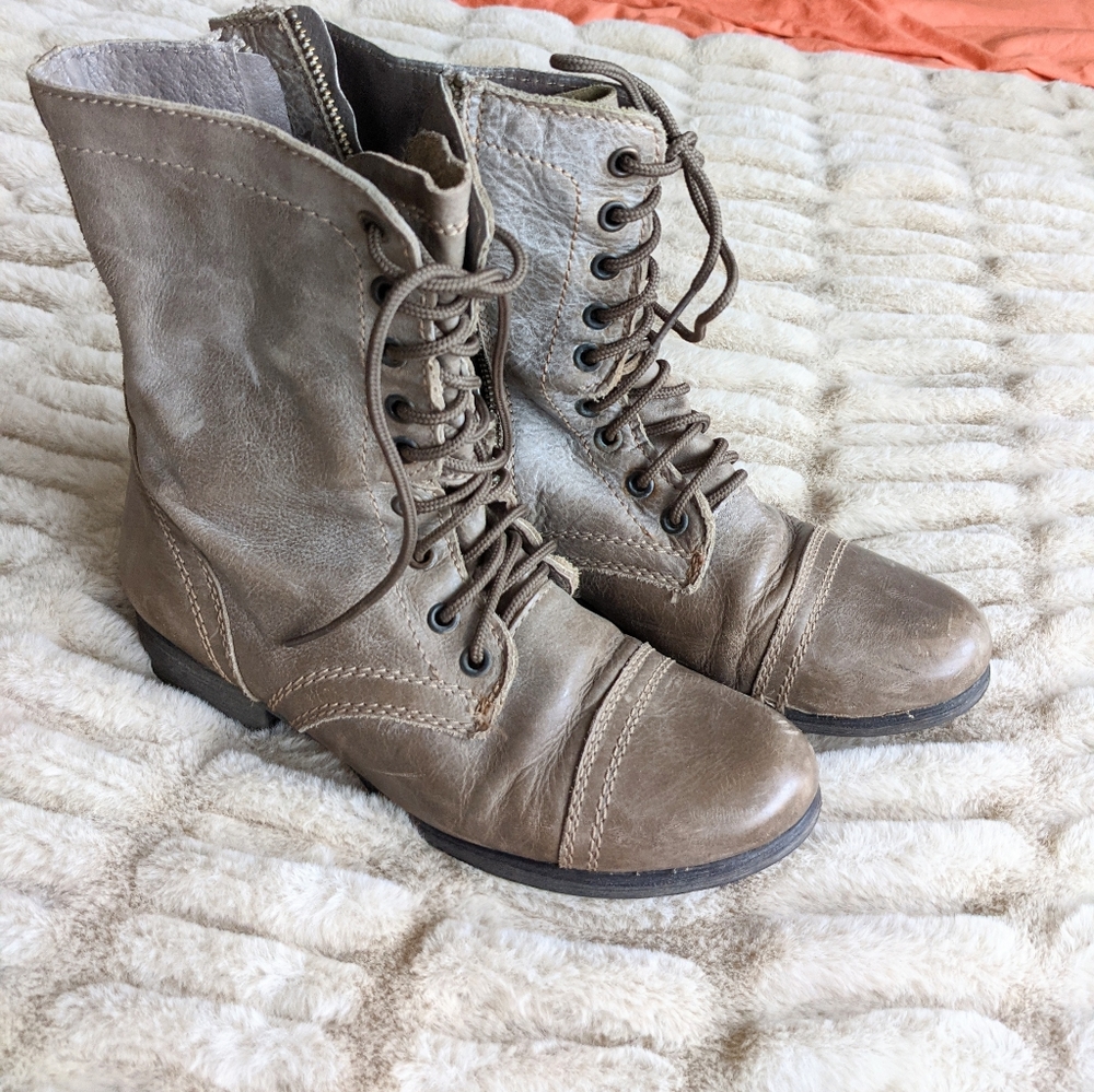 Steve Madden Troopa 7.5